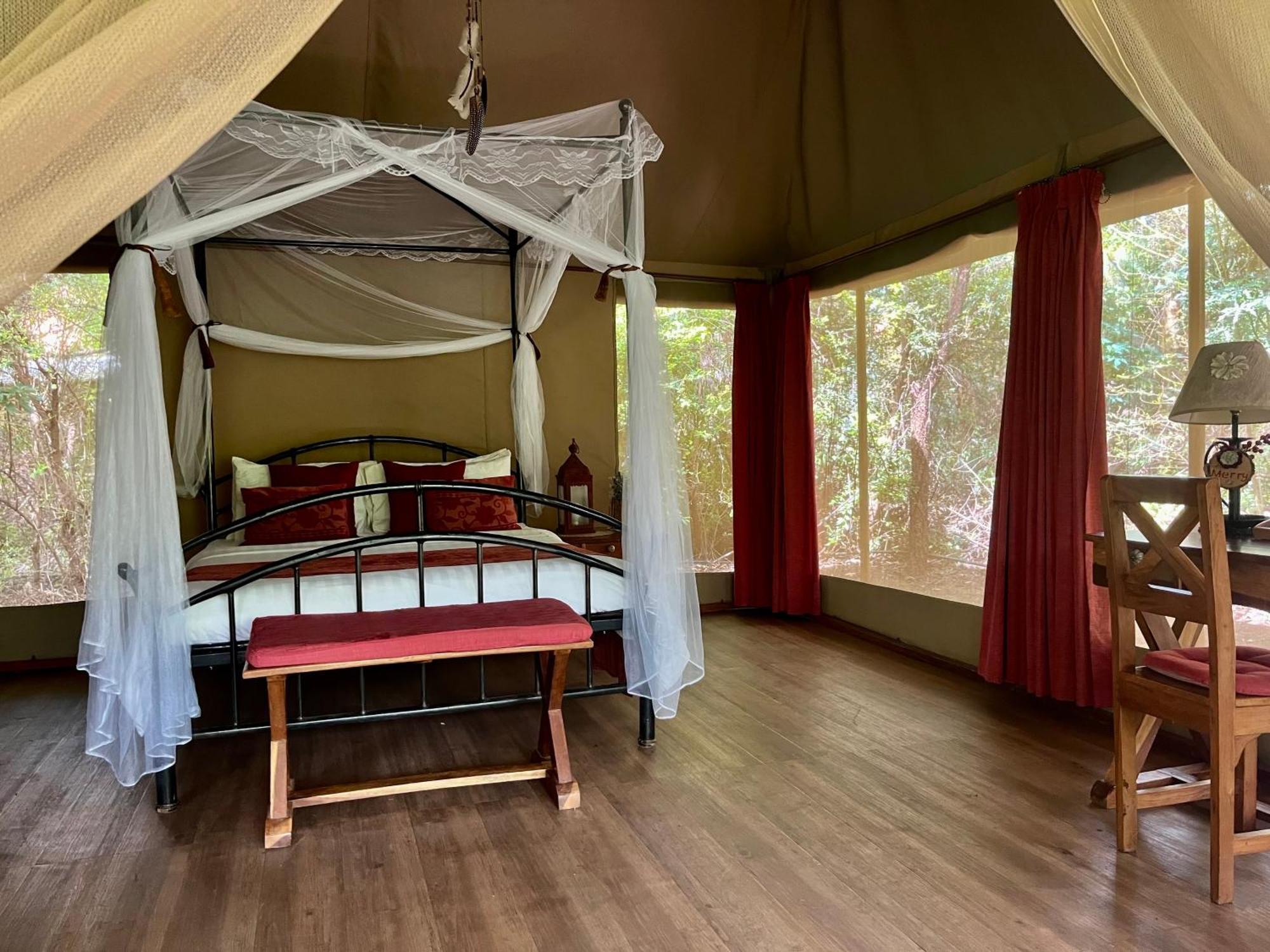 Отель Ikweta Safari Camp Maua Экстерьер фото