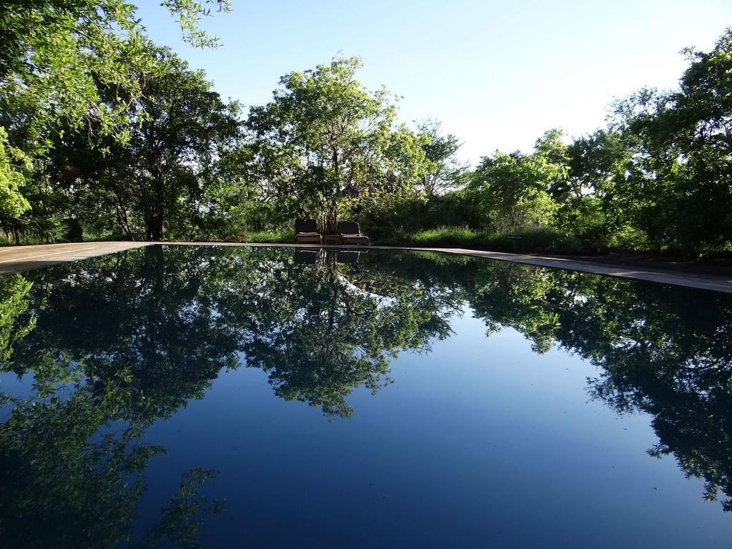 Отель Ikweta Safari Camp Maua Экстерьер фото