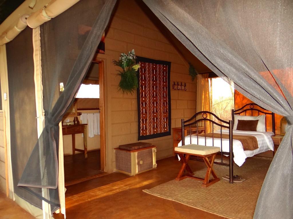 Отель Ikweta Safari Camp Maua Экстерьер фото
